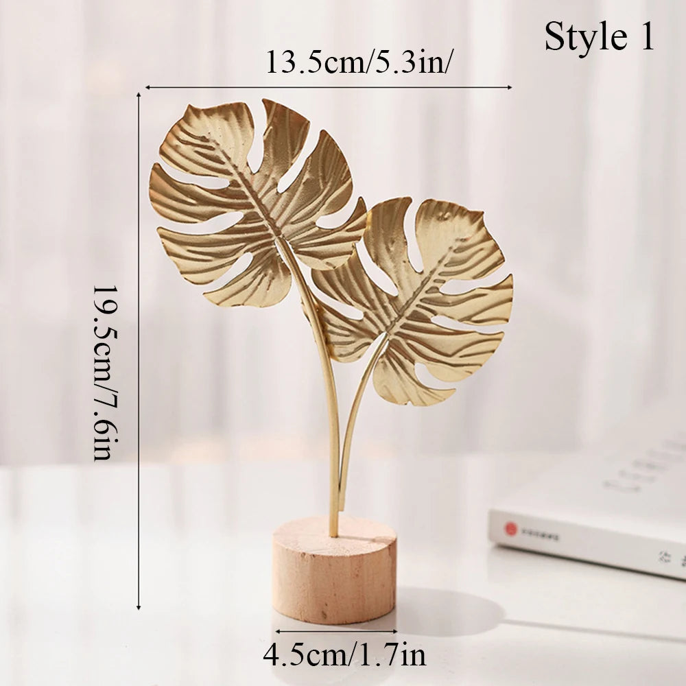 Nordic Gold Ginkgo Leaf Sculpture – Elegant home décor ornament for living room or office.
