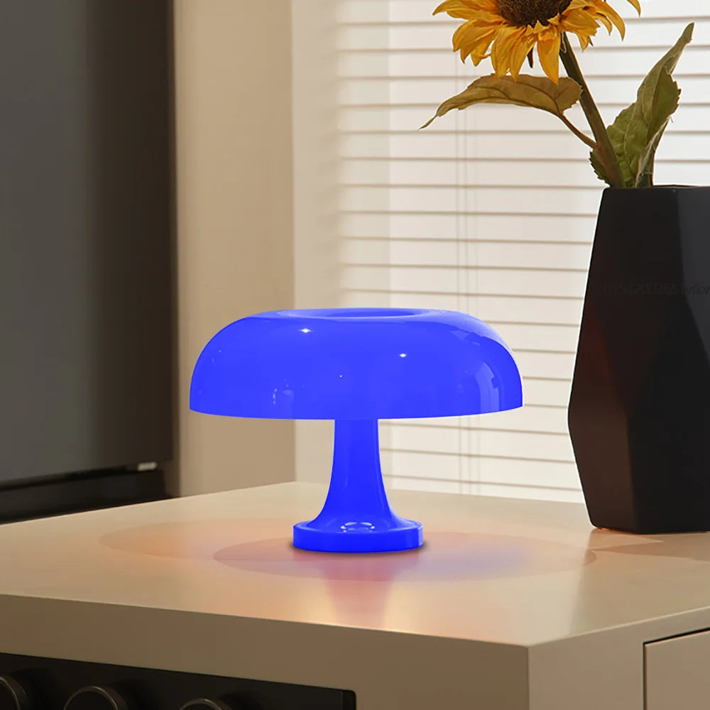 Classic Mushroom Table Lamp – Modern Bauhaus design, perfect for bedroom, bedside, or decorative lighting.