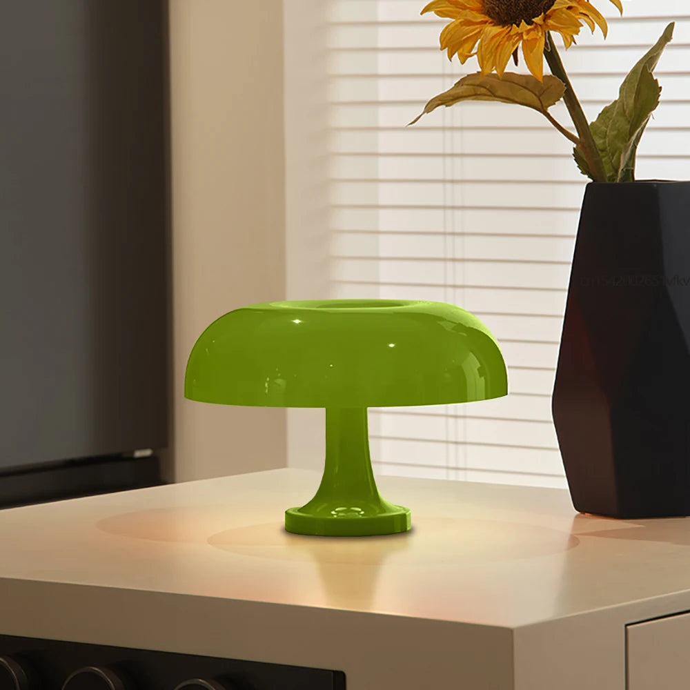 Classic Mushroom Table Lamp – Modern Bauhaus design, perfect for bedroom, bedside, or decorative lighting.
